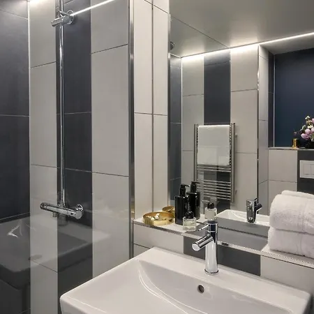 Hotell Mio By Amano 4*