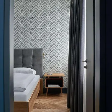 Mio By Amano Hotell 3*