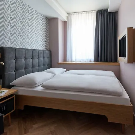 Hotell Mio By Amano 3*